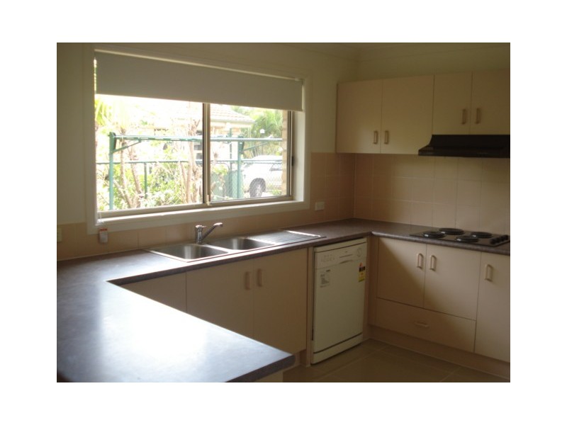 10/4 Koala Town Rd, Upper Coomera QLD 4209