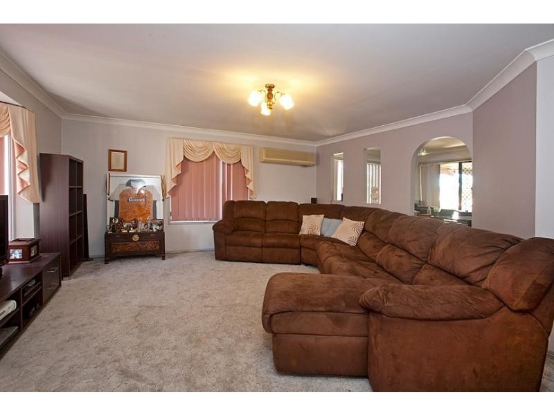 20 Fisher Street, Collingwood Park QLD 4301