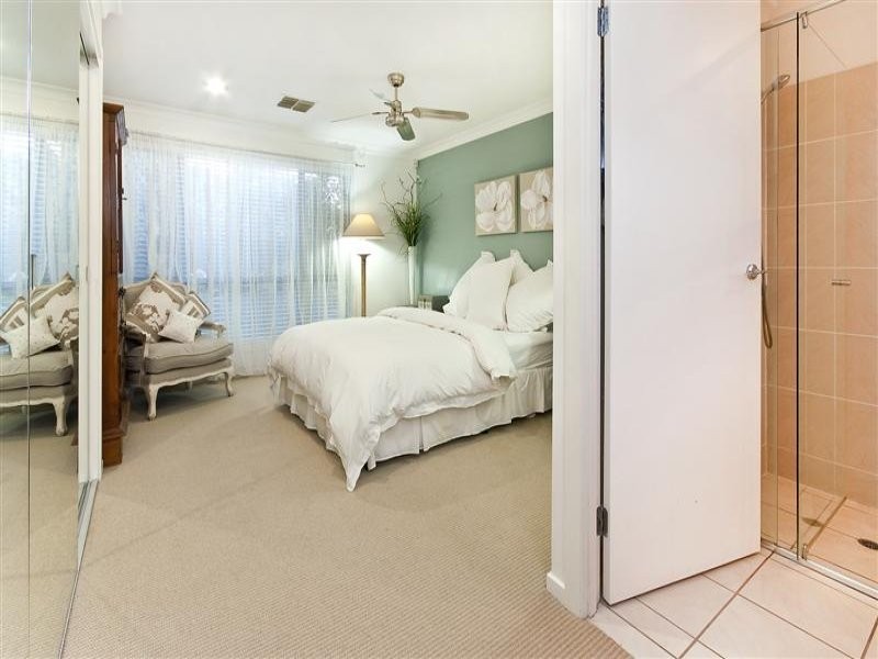 19 The Promenade, Hendra QLD 4011