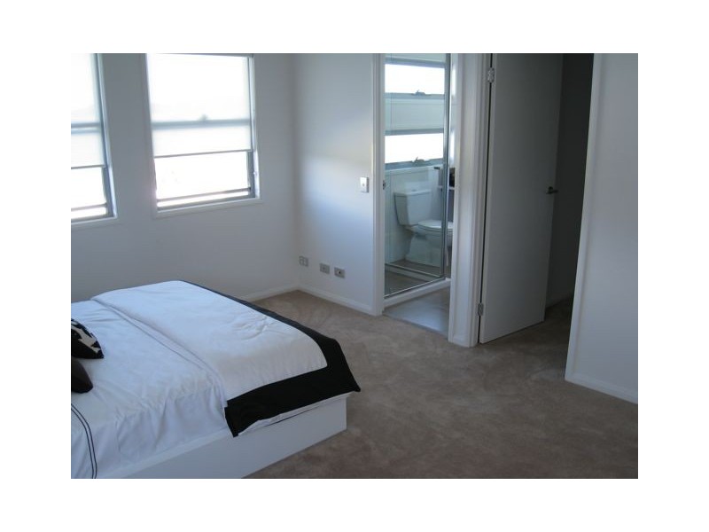 94 VERONA COURT, Burleigh Waters QLD 4220