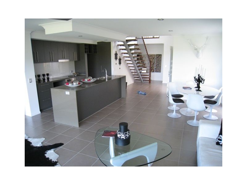 94 VERONA COURT, Burleigh Waters QLD 4220