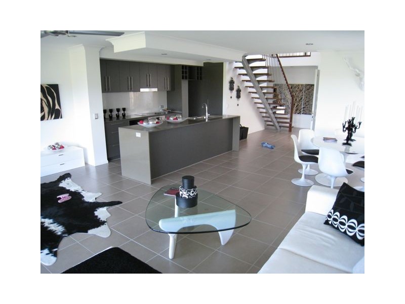 94 VERONA COURT, Burleigh Waters QLD 4220