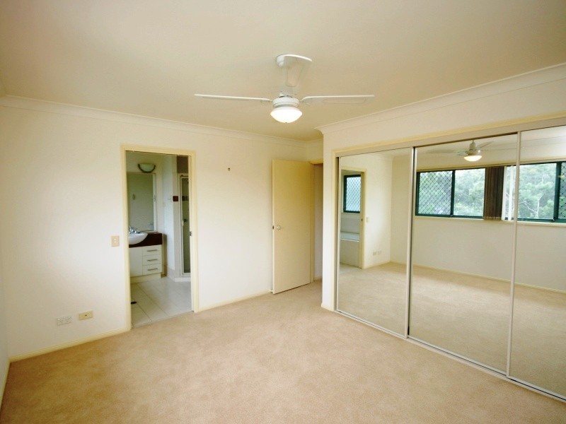 30/19 Santa Barbara Road, Hope Island QLD 4212