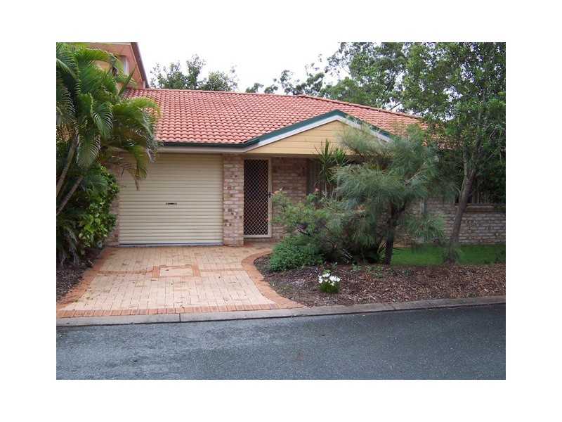 25/4 Koala Town Rd, Upper Coomera QLD 4209