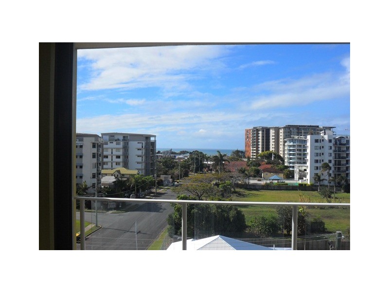 18/1 Sydney Street, Redcliffe QLD 4020