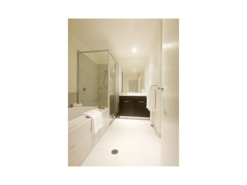 4/2 Inland Dr,, Tugun QLD 4224