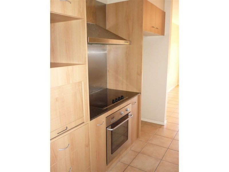 117 – 139 Palm Meadows Drive, Carrara QLD 4211