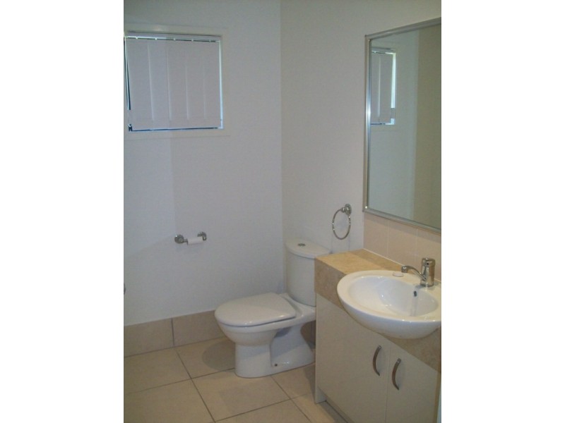 2/10 Catalina Drive, Mudjimba QLD 4564