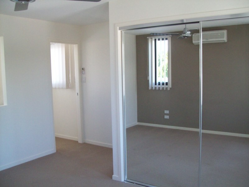 2/10 Catalina Drive, Mudjimba QLD 4564