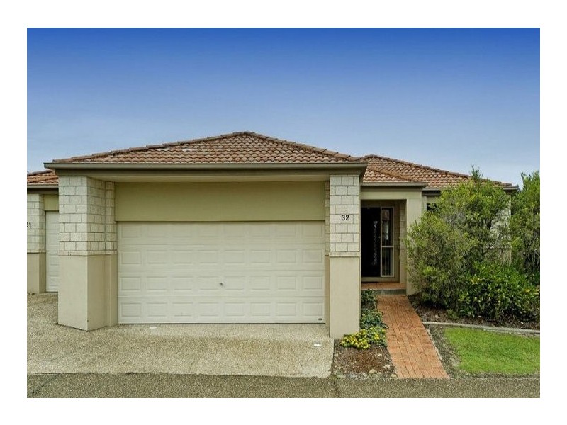 32/24 Amsonia Court,, Arundel QLD 4214