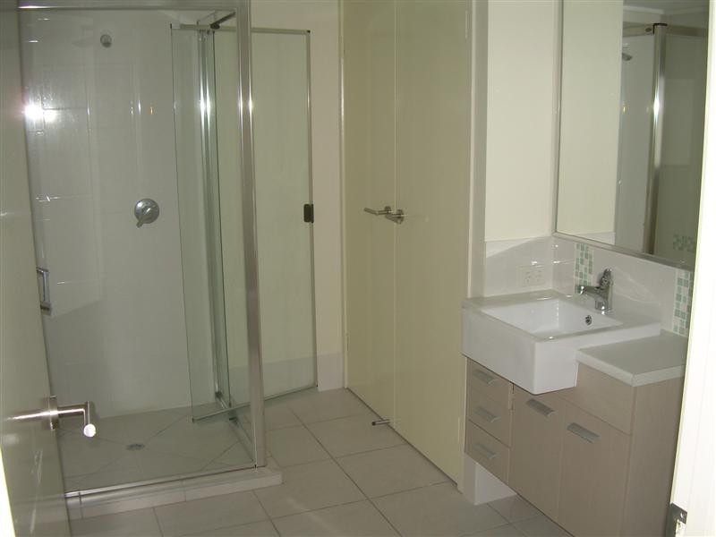 57/4 Grand Parade, Kawana Island QLD 4575