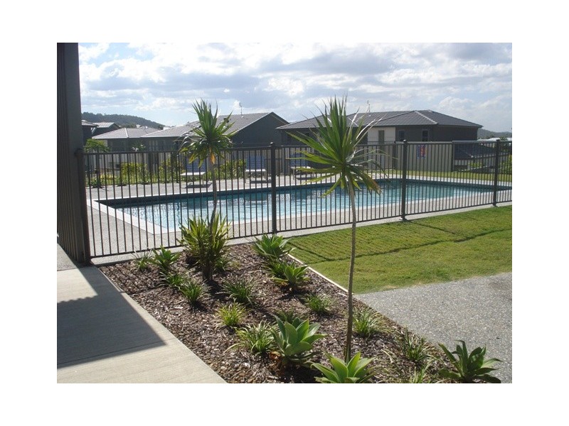 7/1 Belongil Street, Pacific Pines QLD 4211