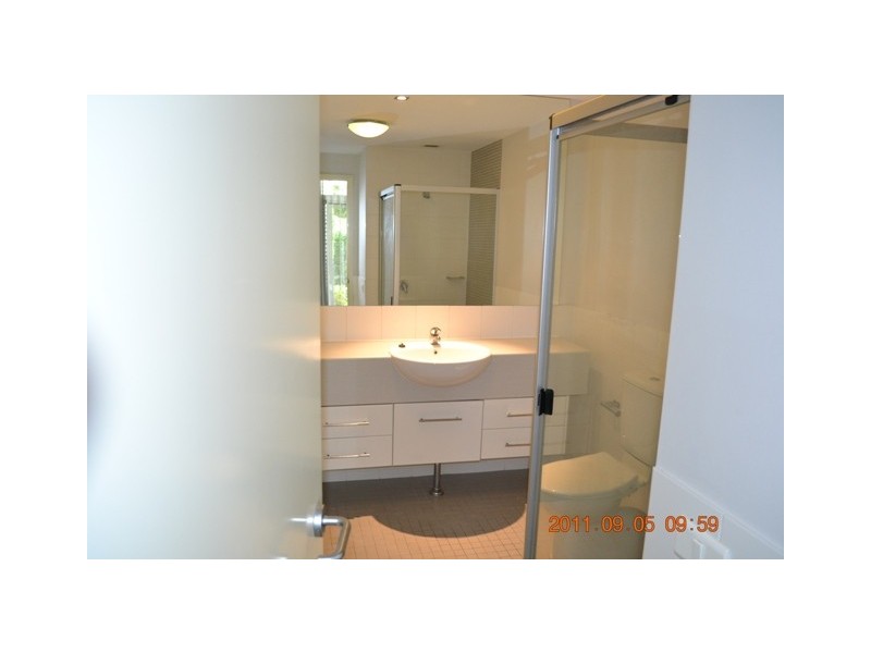 50/2 Campbell St, Toowong QLD 4066