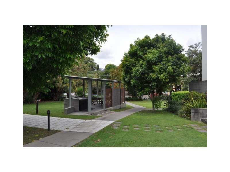 50/2 Campbell St, Toowong QLD 4066