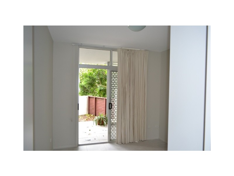 3/2 Campbell St, Toowong QLD 4066