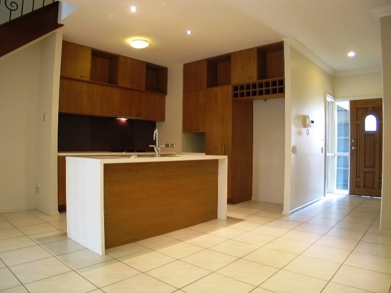 46/7 Elliott St, Surfers Paradise QLD 4217