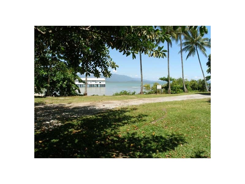 Port Douglas QLD 4877