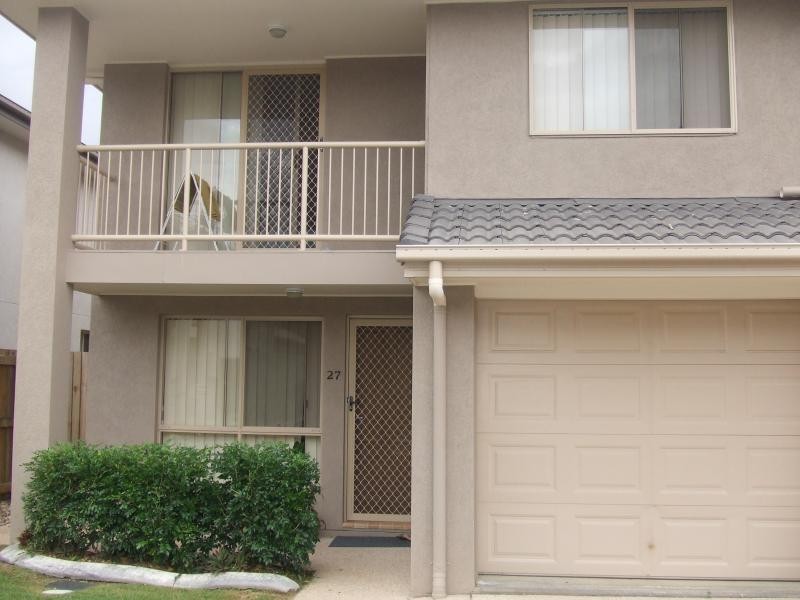 27/2 Johnston Street, Carina QLD 4152