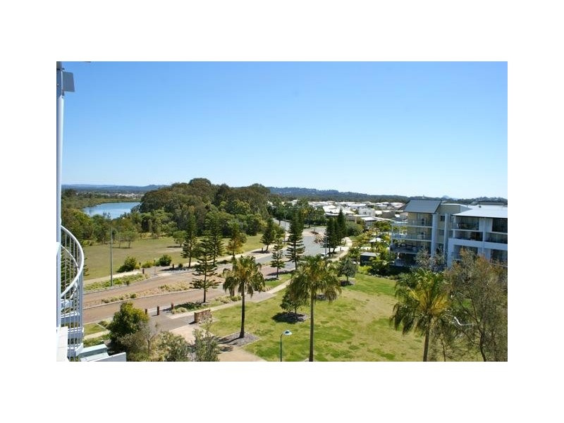 51 Grand Parade, Kawana Island QLD 4575