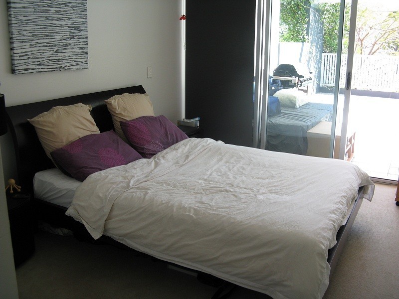 89 Lambert St, Kangaroo Point QLD 4169