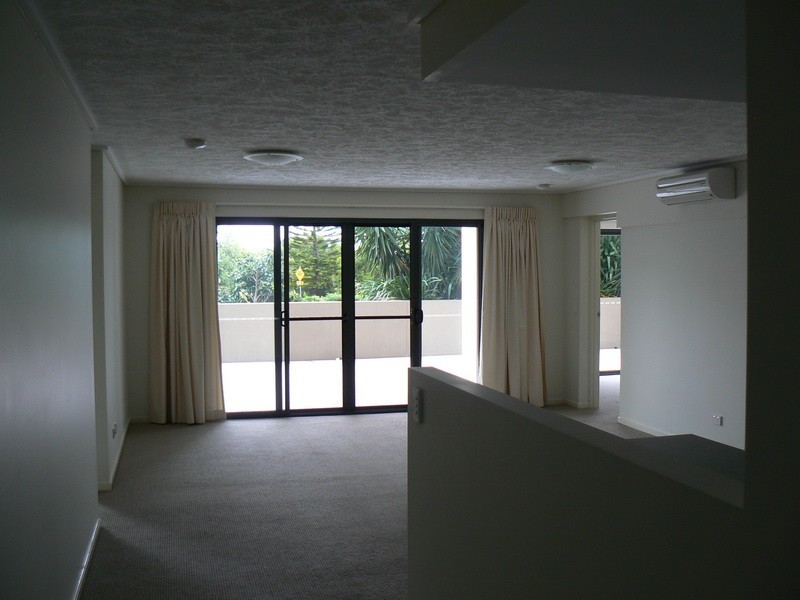 7/4 Grand Parade, Kawana Island QLD 4575