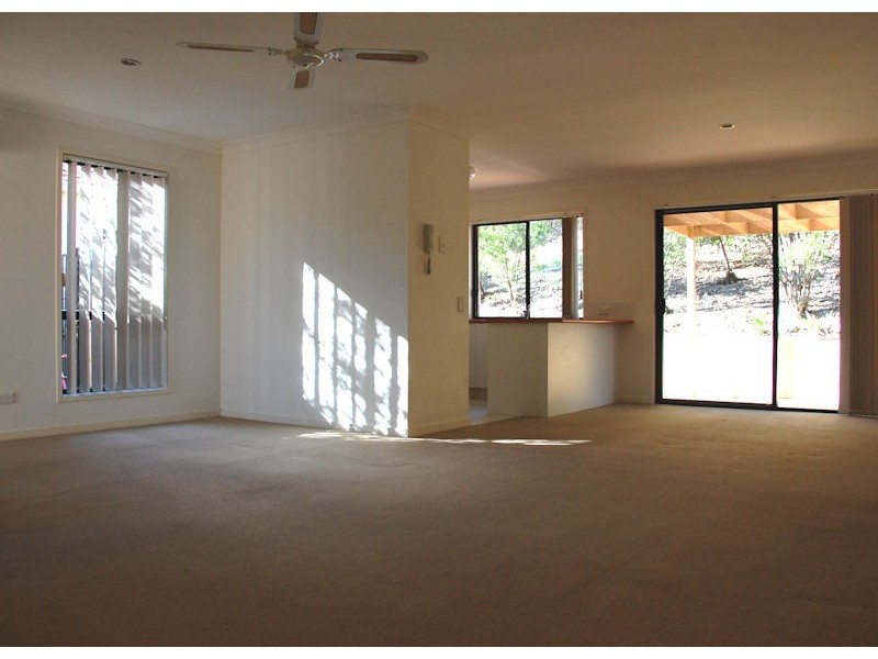 75/24 Amsonia Court,, Arundel QLD 4214