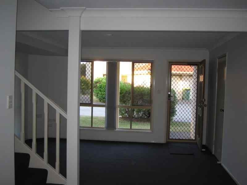118 Highfield Drive, Merrimac QLD 4226