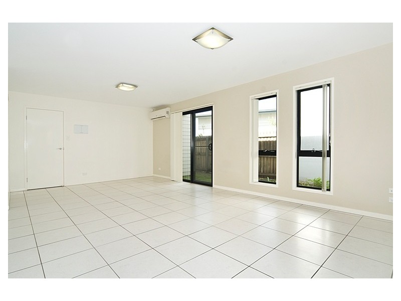 2/12 Hans Boysen Drive, Mudjimba QLD 4564