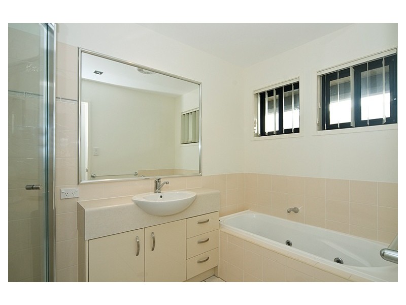 2/12 Hans Boysen Drive, Mudjimba QLD 4564