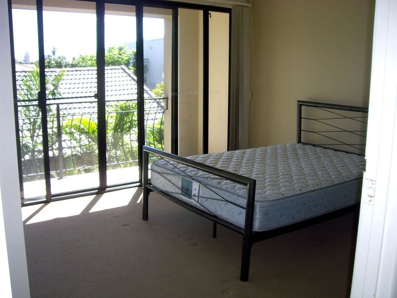 25/7 Elliott St, Surfers Paradise QLD 4217