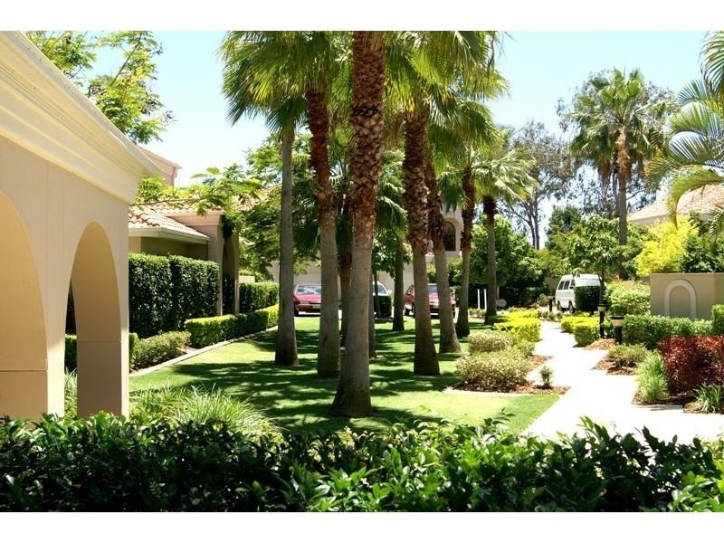 25/7 Elliott St, Surfers Paradise QLD 4217