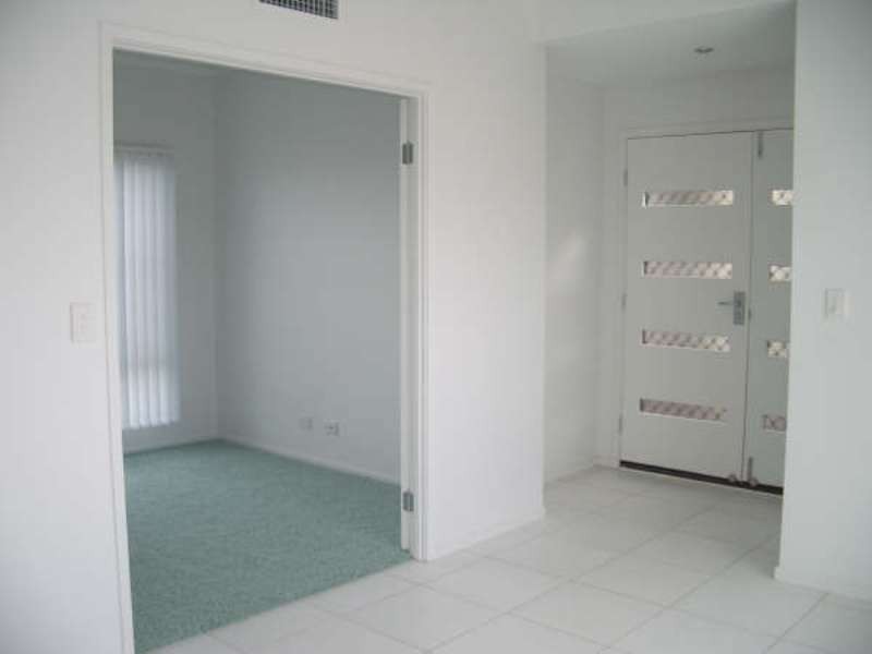 77/19 Santa Barbara Road, Hope Island QLD 4212