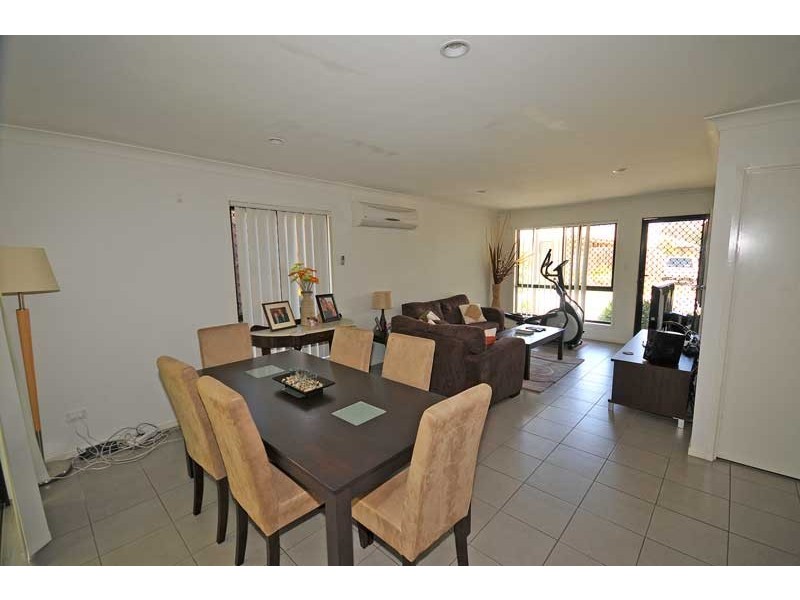 2/22 Gawler Cresentt, Bracken Ridge QLD 4017