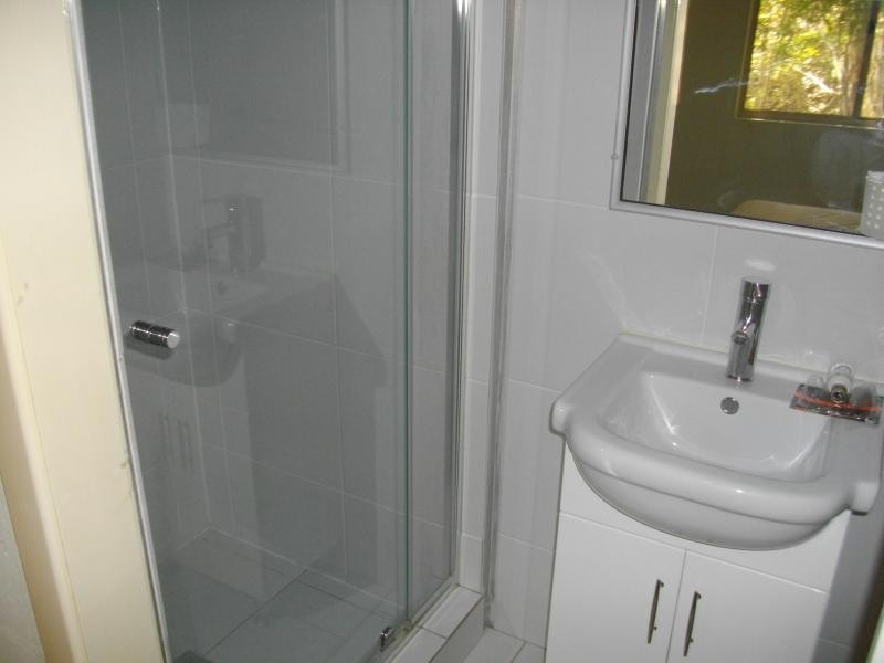 3 Whitmore Street, Taringa QLD 4068