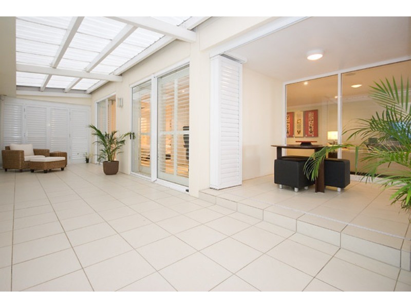 301/212 Marine Parade, Labrador QLD 4215