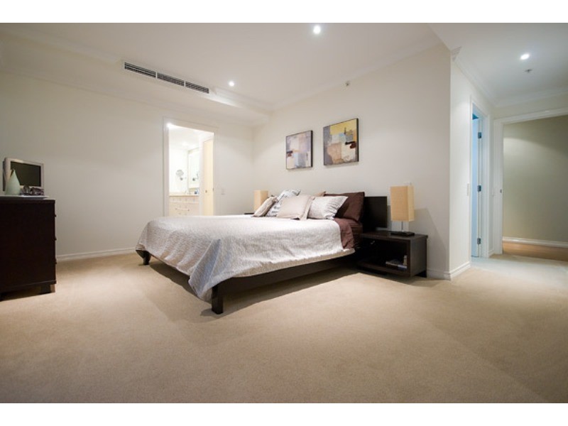 301/212 Marine Parade, Labrador QLD 4215