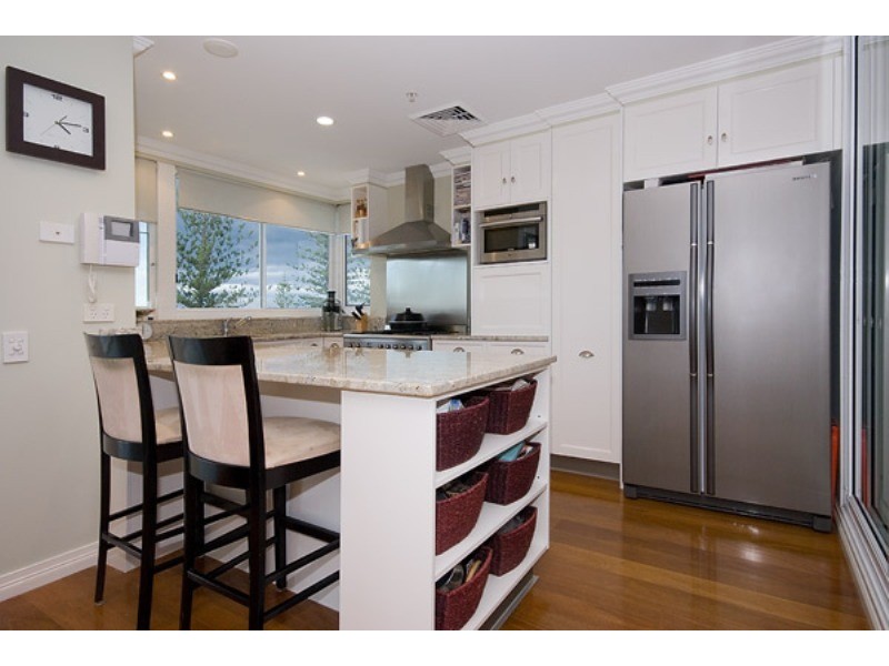 301/212 Marine Parade, Labrador QLD 4215