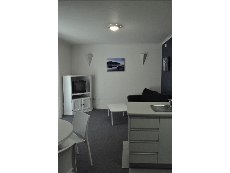 3 Whitmore Street, Taringa QLD 4068