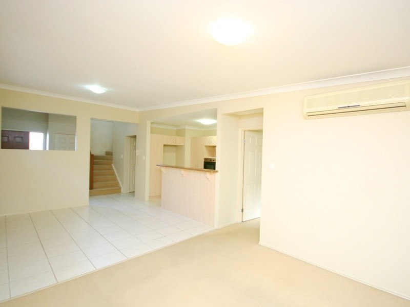 47/19 Santa Barbara Road, Hope Island QLD 4212