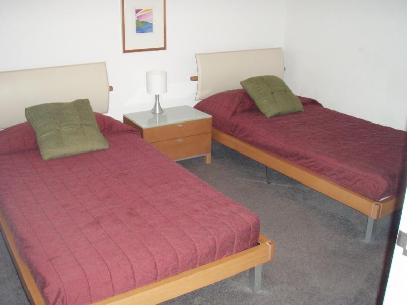 13 Nicklin Way, Minyama QLD 4575