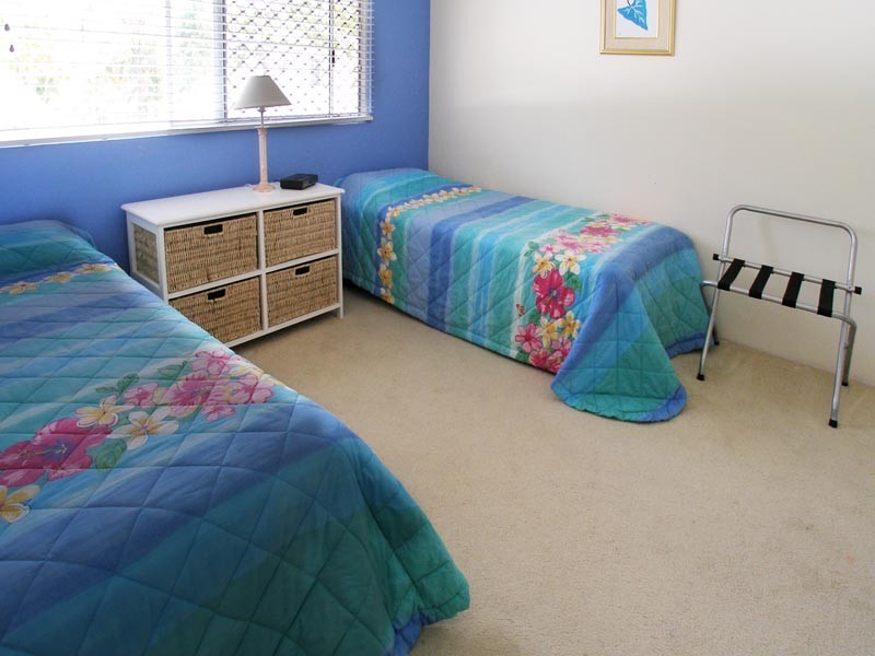 Holloways Beach QLD 4878