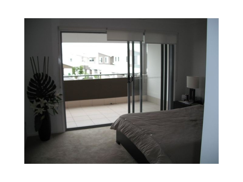 13/110 Tours Way, Burleigh Waters QLD 4220