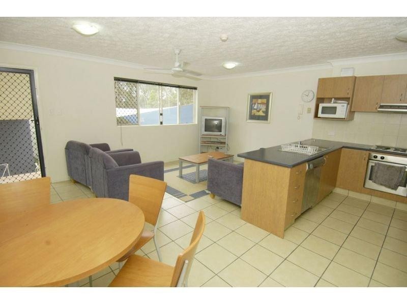Ashmore QLD 4214