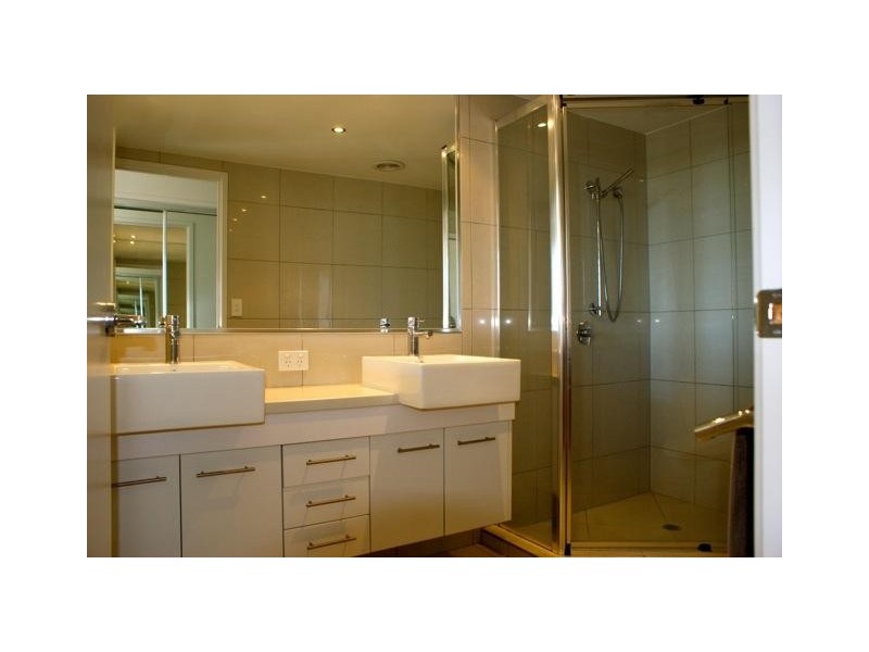 51 Grand Parade, Kawana Island QLD 4575