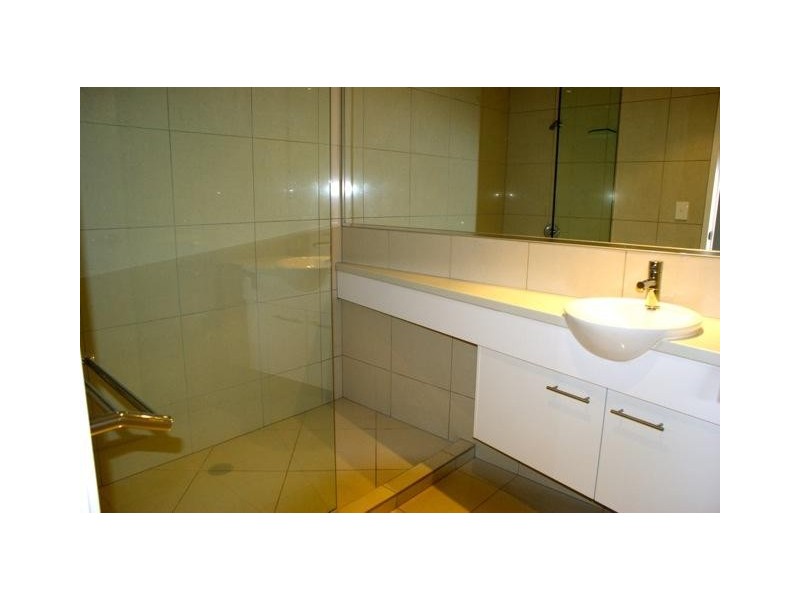 51 Grand Parade, Kawana Island QLD 4575