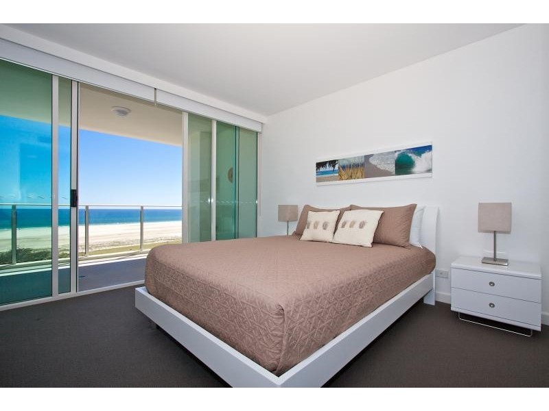 122/2 Creek Street, Coolangatta QLD 4225