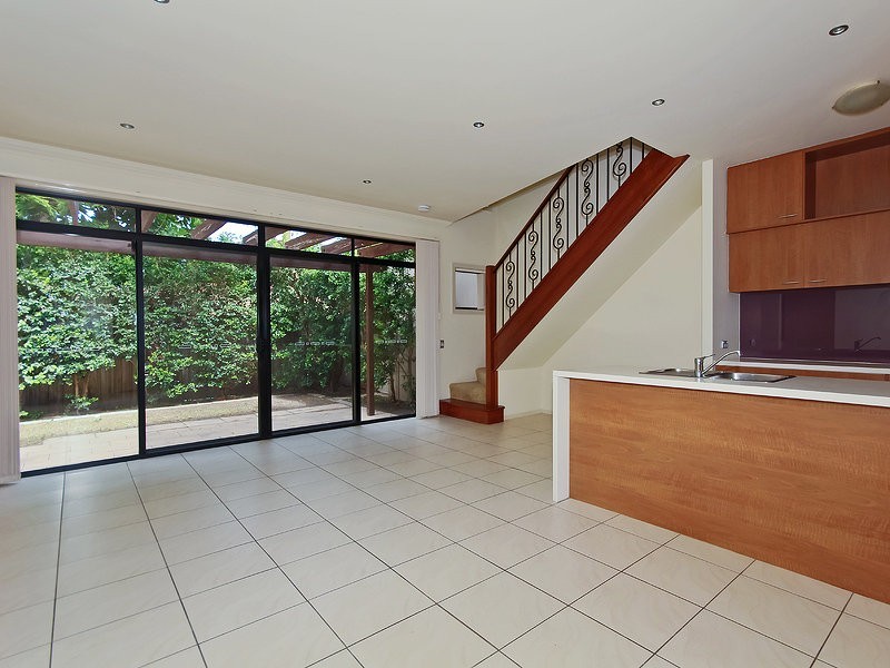 56/7 Elliott St, Surfers Paradise QLD 4217