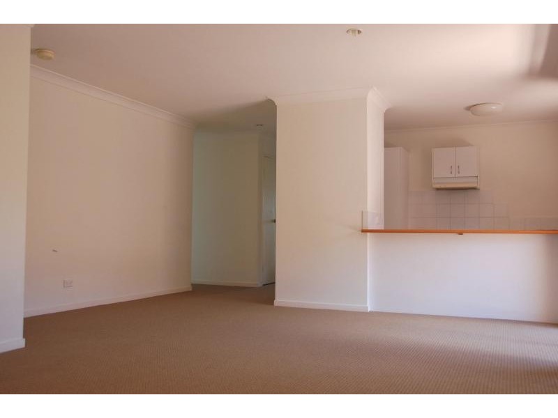 67/24 Amsonia Court,, Arundel QLD 4214