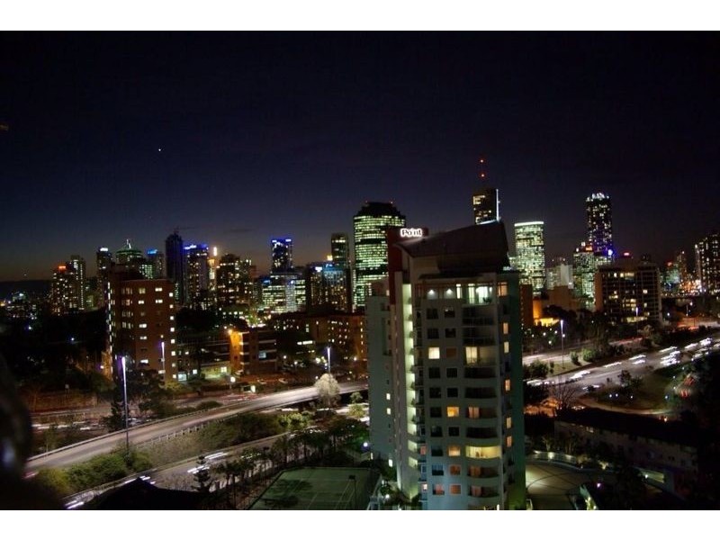 57 Lambert Street, Kangaroo Point QLD 4169