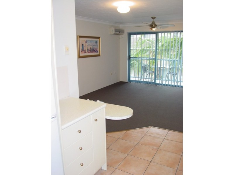 6/103-105 Frank Street, Labrador QLD 4215